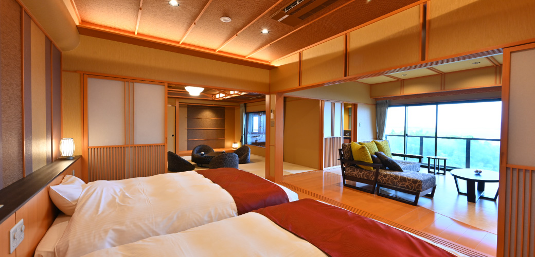 Deluxe Japanese-Western Style Suite with an Open-Air Hot Spring Bath