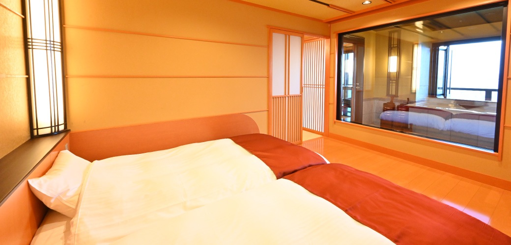 Japanese-Western Standard Suite with an Open-Air Hot Spring Bath