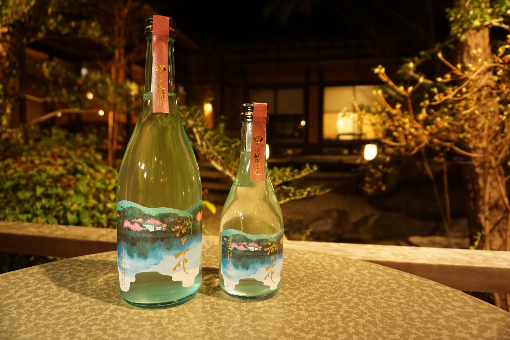オリジナル日本酒 湖の花 春版がついに完成 新着情報 滋賀県の温泉旅館なら雄琴 おごと 温泉びわ湖花街道 公式サイト